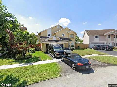 14Th, PEMBROKE PINES, FL 33025