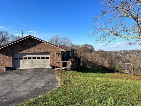 215 FITZPATRICK ROAD, BECKLEY, WV 25801