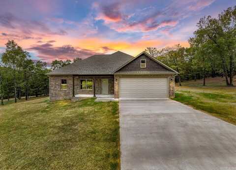 212 Blackjack Road, Greenbrier, AR 72058