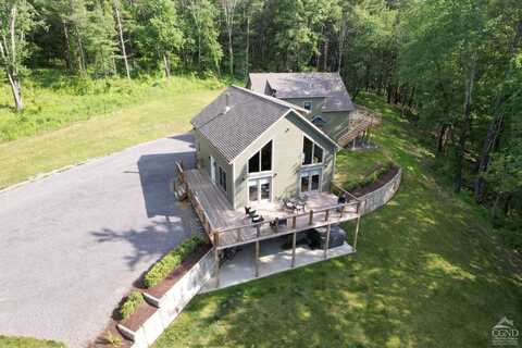 874 County Route 32, North Chatham, NY 12132