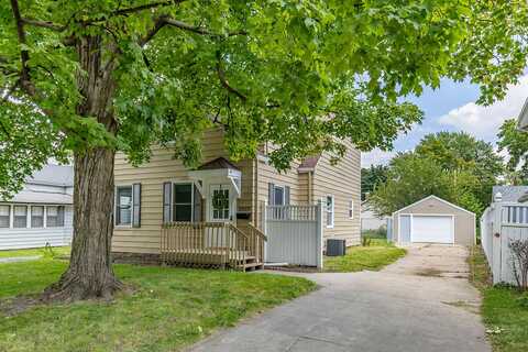 3907 10th St Street, Des Moines, IA 50313