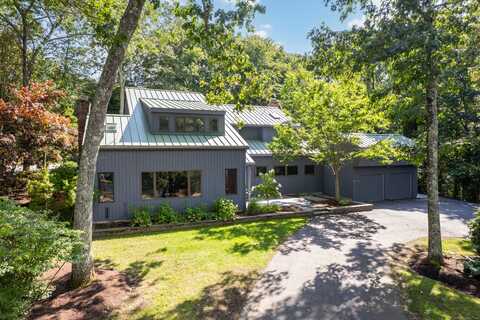 4 Squires Lane, Essex, CT 06426