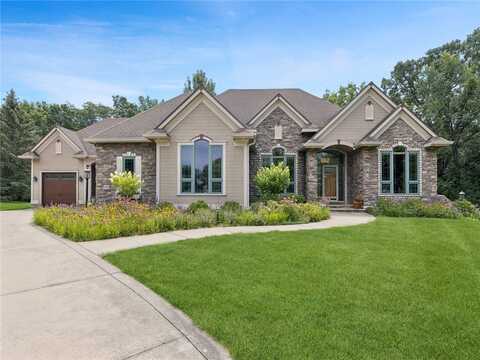 12926 Timberline Drive, Urbandale, IA 50323