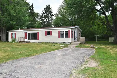 7958 Stone School Road, Houghton Lake, MI 48629