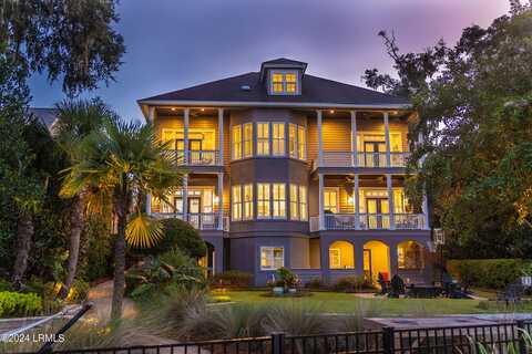 22 Wrights Point Circle, Beaufort, SC 29902