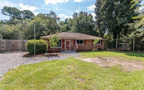 213 Pinewood Drive, Summerville, SC 29483