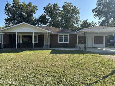 1727 E Court Street, Dyersburg, TN 38024