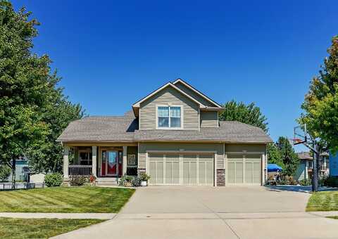 7335 Dusk Drive, Johnston, IA 50131