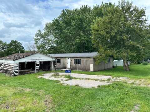 1689 4th Avenue, Albia, IA 52531