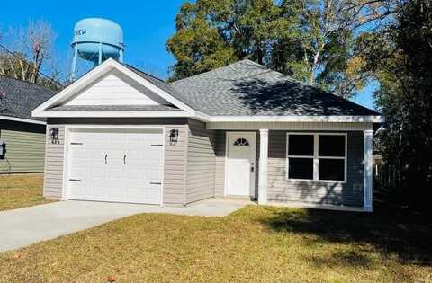 685 W Walnut Avenue, Crestview, FL 32536