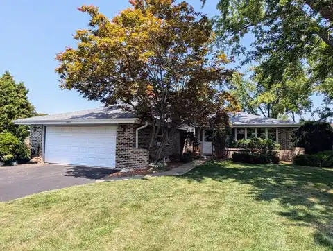 10413 S Kathy Court, Palos Hills, IL 60465