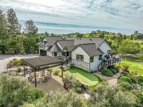 746 Dragonfly Lane, Healdsburg, CA 95448