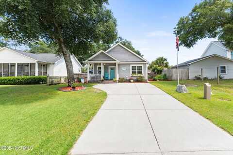 128 NW 19th Street, Oak Island, NC 28465