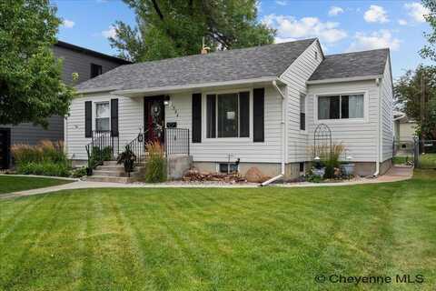 1324 COUNTRY CLUB AV, Cheyenne, WY 82001