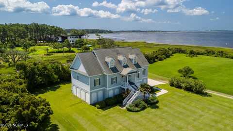 255 Oak Road, Beaufort, NC 28516