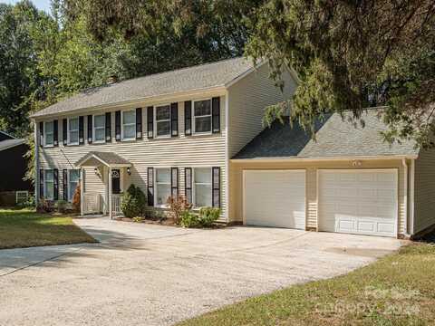 7229 Connan Lane, Charlotte, NC 28226