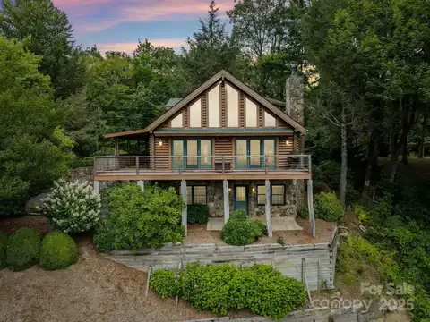 90 Forest Ridge Road, Burnsville, NC 28714