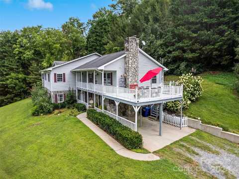 359 Husky Road, Bryson City, NC 28713