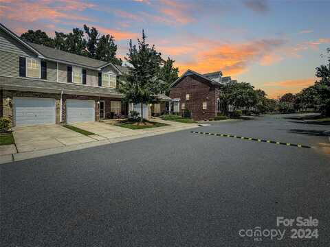 8413 Summerford Drive, Charlotte, NC 28269