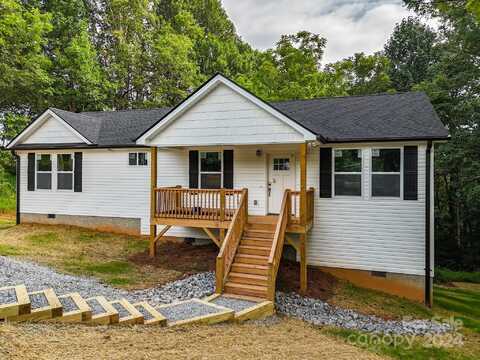 15 Chinquapin Road, Brevard, NC 28712