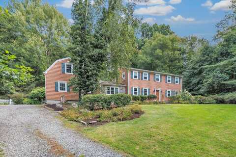 88 Holly Place, Monroe, CT 06468