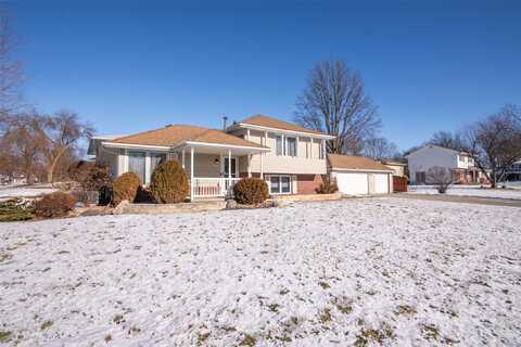 2401 Guenever Court, Altoona, IA 50009