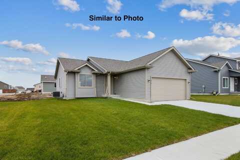 922 Knoll Drive, Norwalk, IA 50211