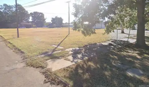 226 Oak Avenue, Forrest City, AR 72335