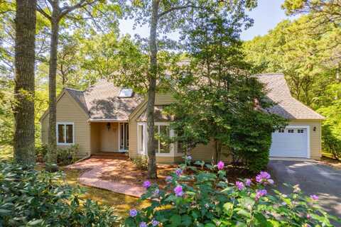 153 Uncle Percys Road, Mashpee, MA 02649