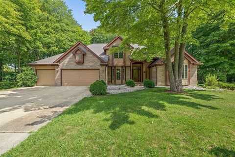 2620 Walden Woods, Midland, MI 48640