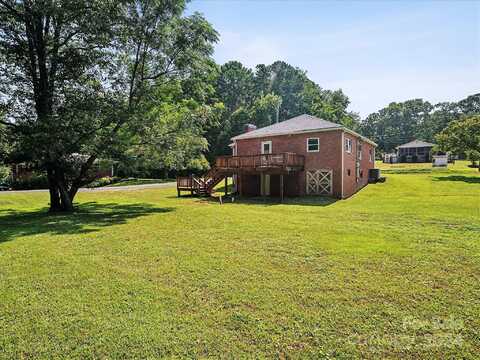 325 E 3rd Street, Oakboro, NC 28129