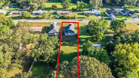 147 NE Fourth Avenue, Crestview, FL 32539