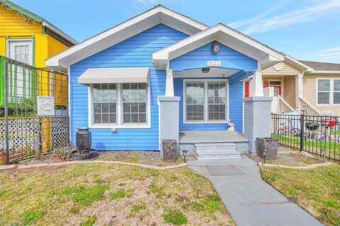 Avenue M 1/2, GALVESTON, TX 77551