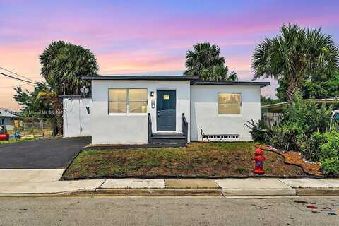 28Th, RIVIERA BEACH, FL 33404