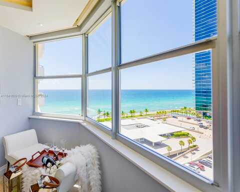 Ocean, HALLANDALE BEACH, FL 33009