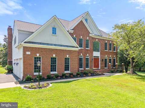 Holly Grove, FAIRFAX, VA 22033