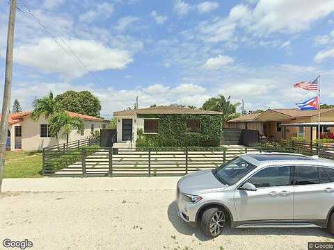 15Th, HIALEAH, FL 33010