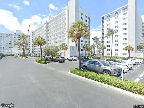 Ocean, HIGHLAND BEACH, FL 33487