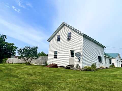 7200 Route 374, Chateaugay, NY 12920