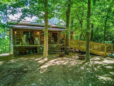 9032 Bear Creek Cove, Harrison, AR 72601