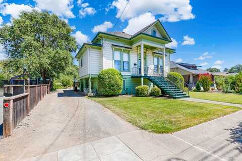 654 King Street, Santa Rosa, CA 95404