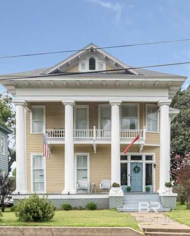 2154 Dauphin Street, Mobile, AL 36606