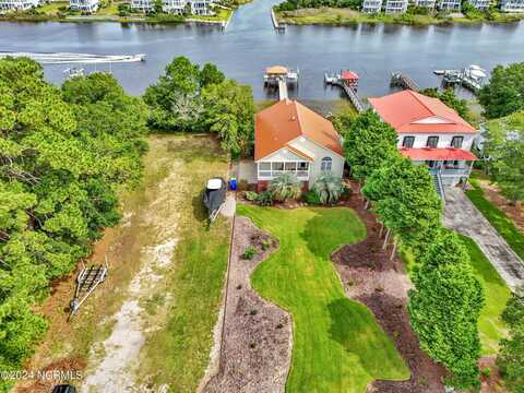 3202 E Yacht Drive, Oak Island, NC 28465