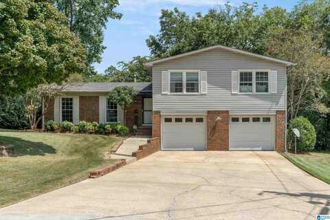 2211 SANDERS CIRCLE, HOOVER, AL 35226