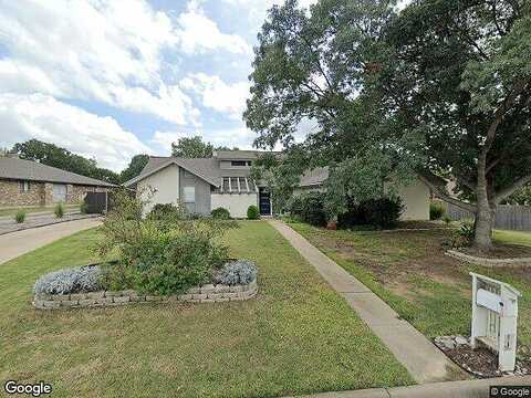 Wilshire, ROANOKE, TX 76262