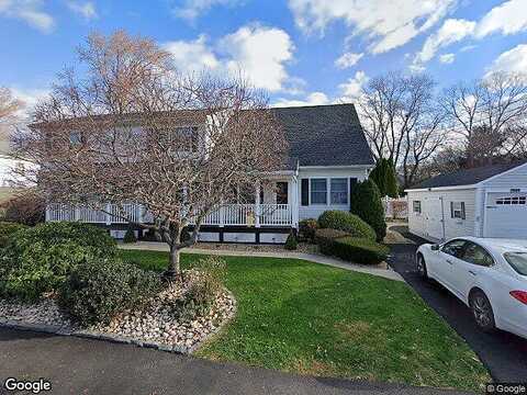 Fairmount, SAUGUS, MA 01906