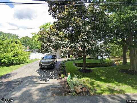 Lincoln, OAKDALE, NY 11769