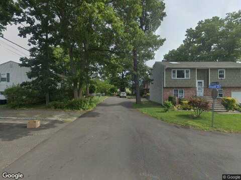 Expressway Dr S, HOLBROOK, NY 11741