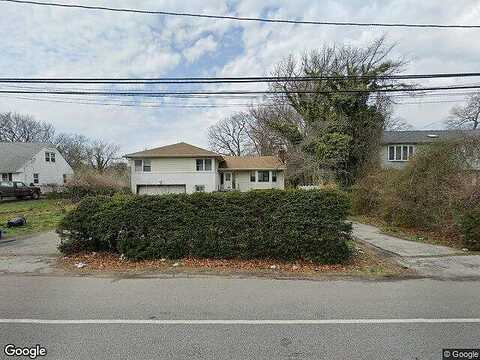 Brookside Ave, ROOSEVELT, NY 11575