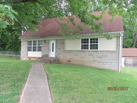 Delia, CLARKSVILLE, TN 37042